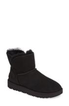 Women's Ugg Classic Cuff Mini Boot .5 M - Black