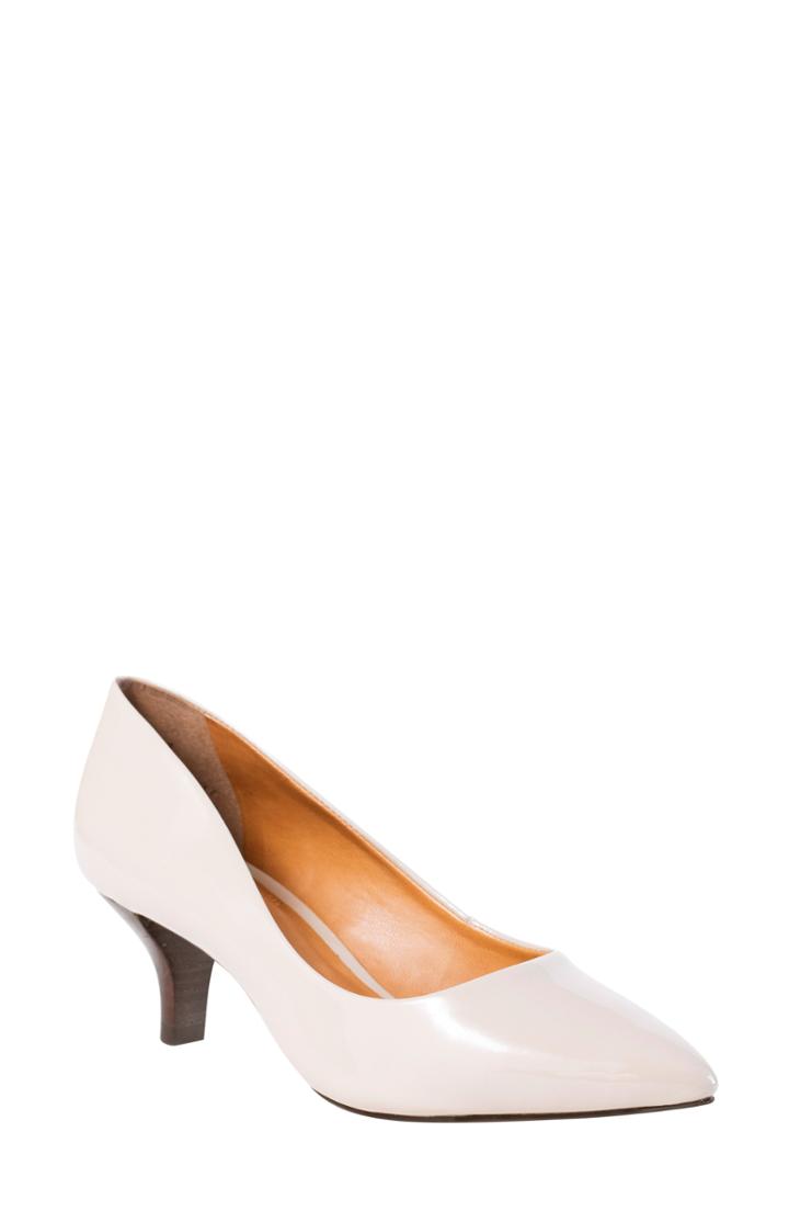 Women's Ukies Ari Pointy Toe Pump .5 Eu - Beige