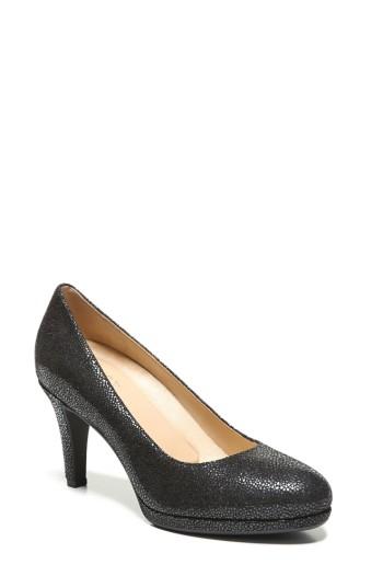 Women's Naturalizer 'michelle' Almond Toe Pump .5 Ww - Black