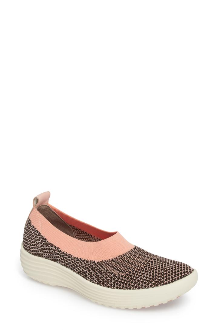 Women's Bionica Merigold Slip-on Sock Fit Sneaker .5 M - Pink