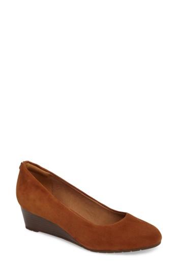 Women's Clarks 'vendra Bloom' Wedge Pump W - Beige