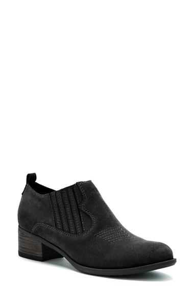 Women's Blondo Maddox Waterproof Western Bootie .5 M - Black