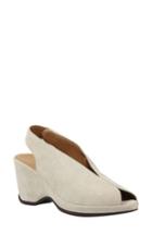 Women's L'amour Des Pieds Odetta Slingback Wedge M - Beige