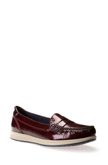 Women's Geox Avery Loafer Us / 37eu - Burgundy
