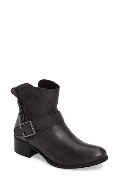 Women's Crosstown Chiara 22 Textured Buckle Strap Bootie Eu - Grey