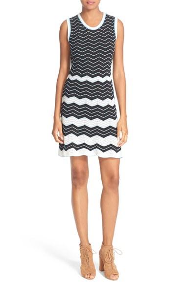 Women's M Missoni Zigzag Knit Sheath Dress