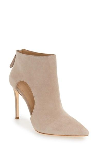 Women's Pour La Victoire 'cierra' Pointy Toe Bootie M - Beige