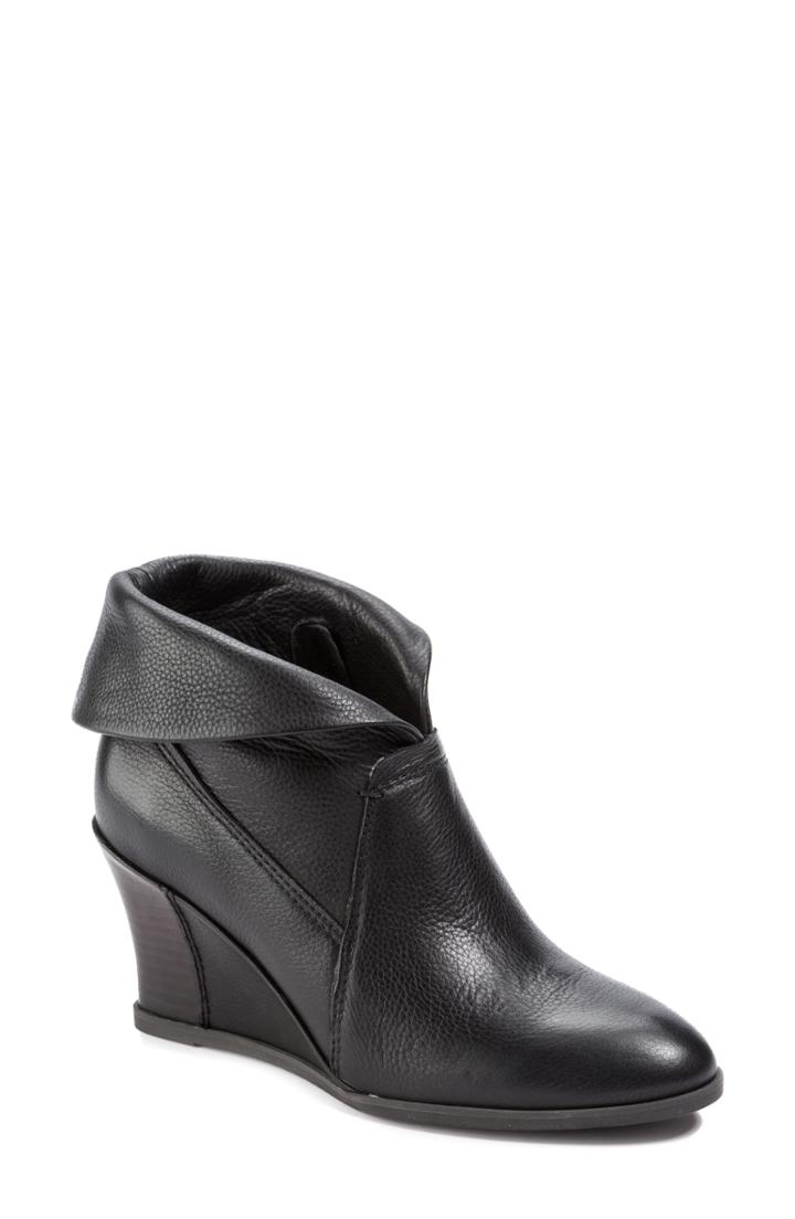 Women's Kate Spade New York Ronnie Boot .5 M - Brown