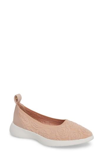 Women's Taryn Rose Daisy Flat M - Pink