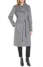 Women's Canada Goose Victoria Down Parka With Genuine Coyote Fur Trim (10-12) - Grey
