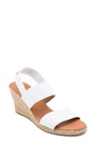 Women's Andre Assous Allison Wedge Sandal M - White