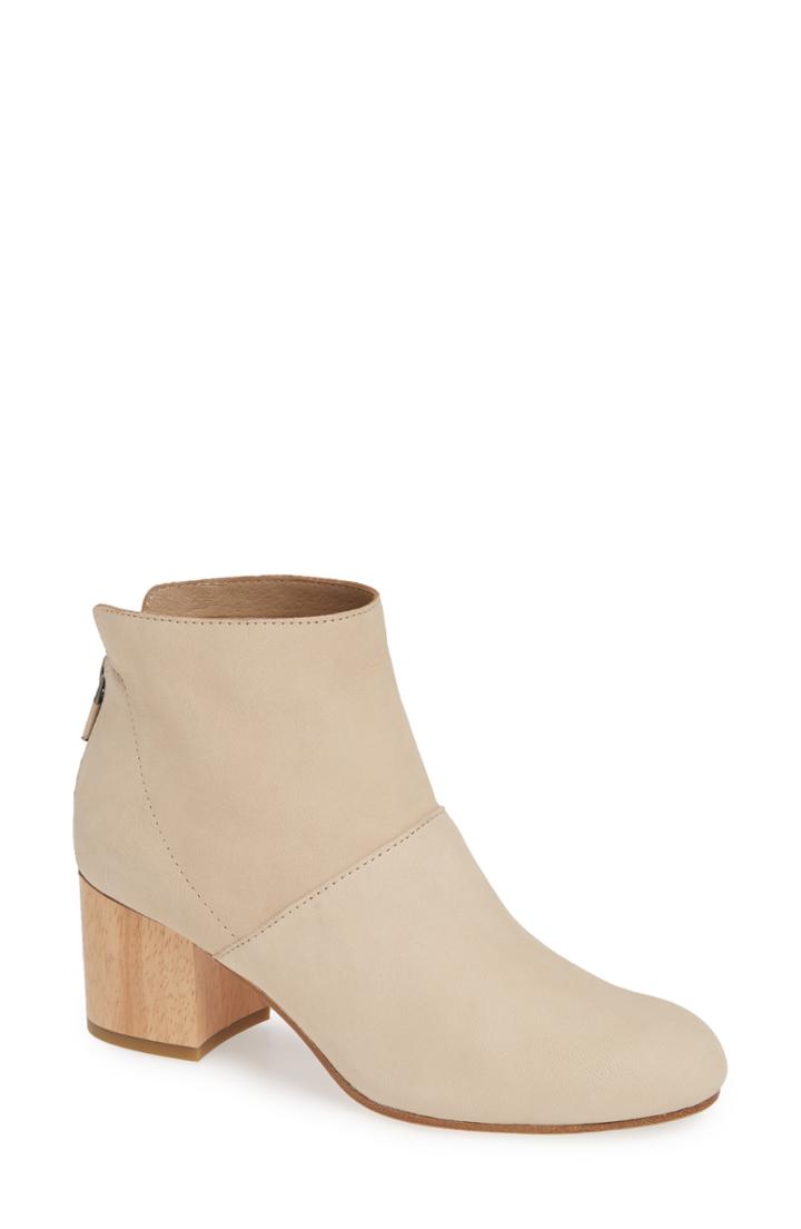 Women's Eileen Fisher Suri Block Heel Bootie M - Beige