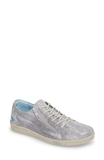 Women's Cloud Aika Dunkan Sneaker Us / 35eu - Grey