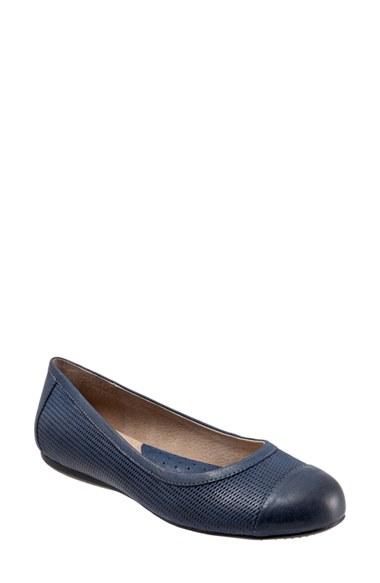 Women's Softwalk 'napa' Flat M - Blue