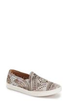 Women's Earth 'tangelo' Slip-on Sneaker M - Ivory