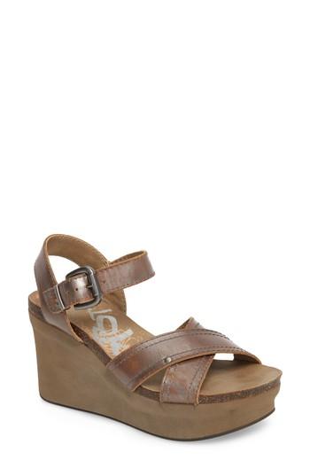 Women's Otbt Bee Cave Wedge Sandal M - Metallic