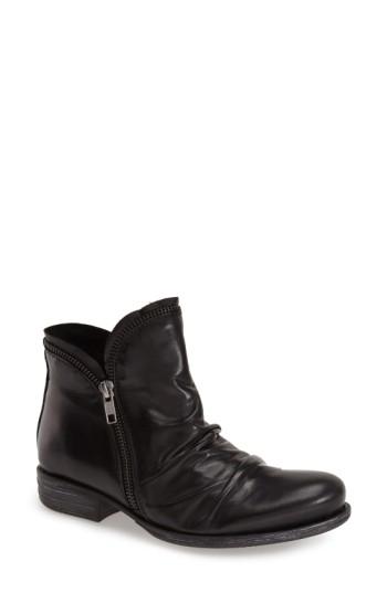 Women's Miz Mooz 'luna' Ankle Boot .5 M - Black