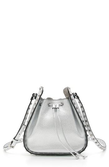 Valentino Garavani Rockstud Metallic Leather Bucket Bag - Metallic