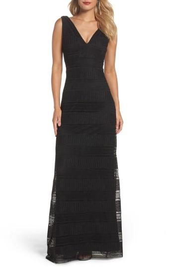 Women's Vera Wang Crochet Gown - Black