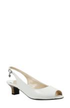 Women's J. Renee Aldene Slingback Sandal B - White