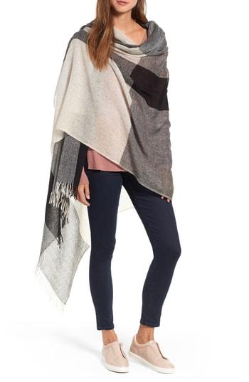 Women's Nordstrom Plaid Cashmere Wrap, Size - Black