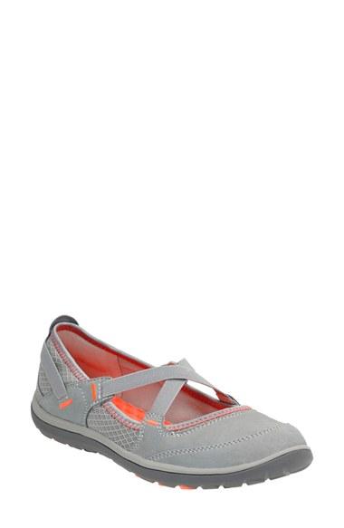 Women's Clarks 'aria' Sneaker M - Grey