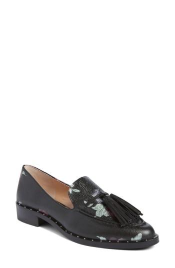 Women's Vince Camuto Geralin Tassel Loafer M - Black