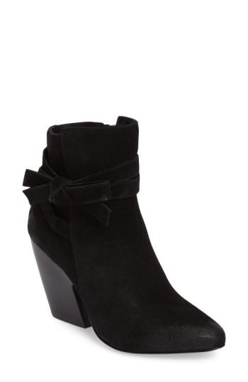 Women's Pelle Moda Jax Block Heel Bootie M - Black