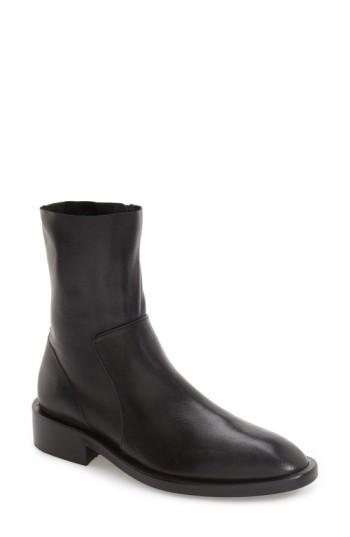 Women's Topshop 'artichoke' Bootie .5us / 36eu - Black