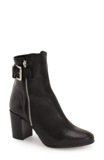 Women's Topshop 'mega Buckle' Bootie .5us / 42eu - Black