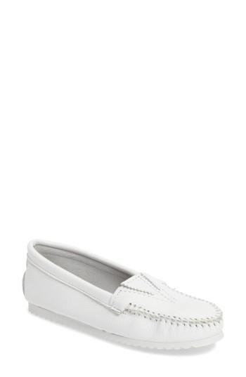 Women's Minnetonka Moccasin M - White