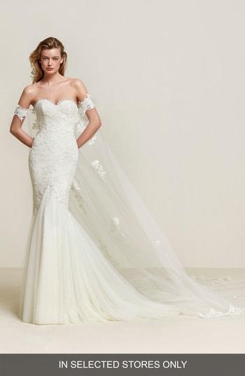 Women's Pronovias Drimea Strapless Mermaid Gown With Tulle Cape