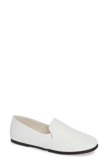 Women's Something Navy Holly Loafer M - White