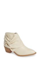Women's Sole Society Natalyia Bootie .5 M - White