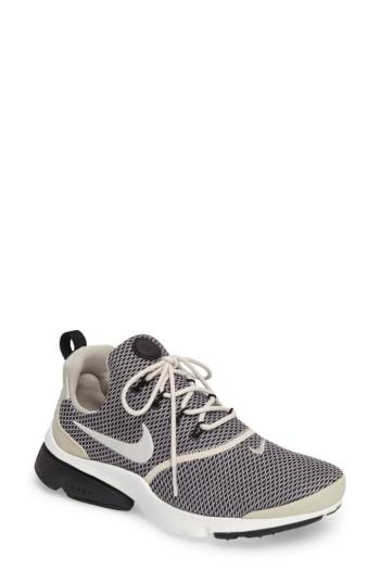Women's Nike Presto Fly Sneaker .5 M - Beige