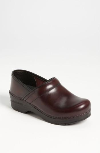 Women's Dansko 'professional' Clog .5-9us / 39eu M - Brown