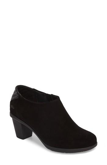 Women's Cloud Ori Low Top Bootie .5-7us / 37eu - Black