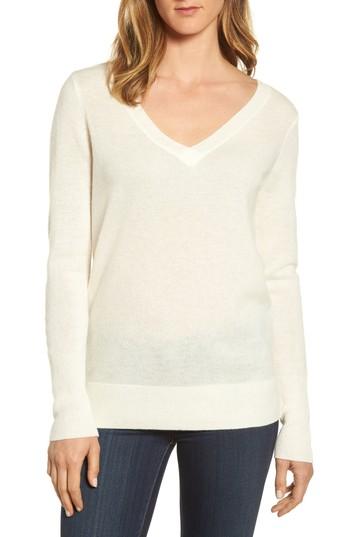 Petite Women's Halogen V-neck Cashmere Sweater, Size P - Ivory