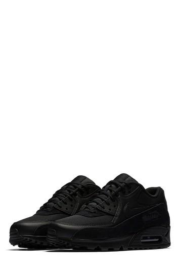 Women's Nike Air Max 90 Sneaker .5 M - Black