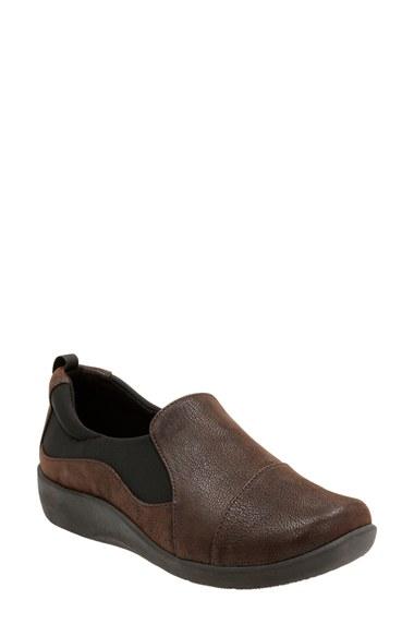 Women's Clarks 'sillian Paz' Slip-on Sneaker M - Brown