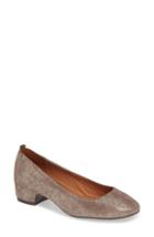 Women's Gentle Souls By Kenneth Cole Priscille Pump .5 M - Brown