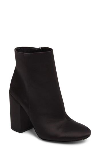 Women's Jessica Simpson Windee Bootie M - Black