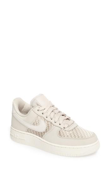 Women's Nike Air Force 1 '07 Pinnacle Sneaker .5 M - White
