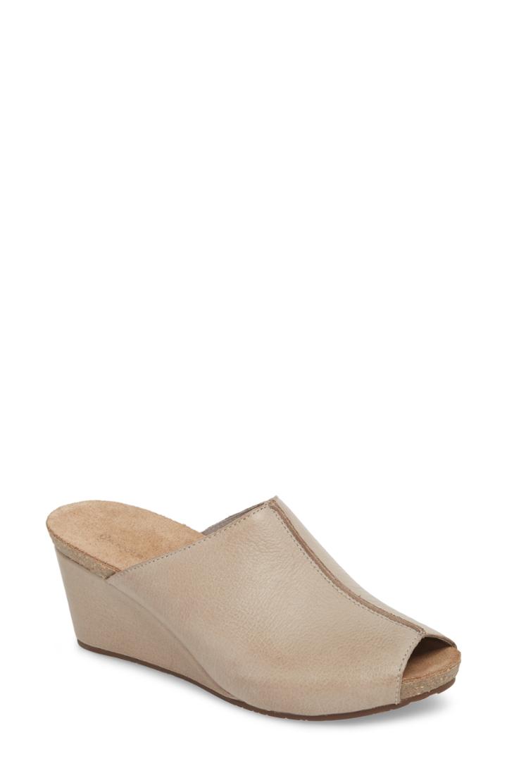 Women's Chocolat Blu Elden Wedge Mule .5-7us / 37eu - Grey