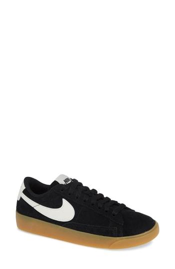 Women's Nike Blazer Low Sneaker M - Black