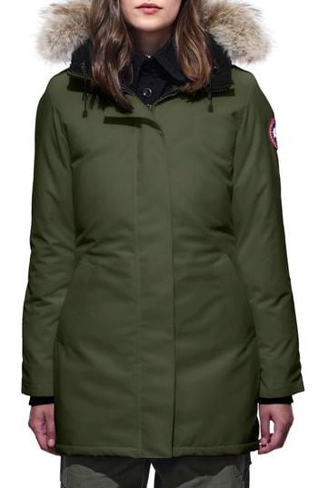 Petite Women's Canada Goose Victoria Fusion Fit Down Parka With Genuine Coyote Fur Trim P (0p) - Green
