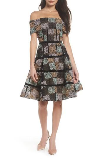 Women's Bronx And Banco Lulu Embroidered Off The Shoulder Dress Us / 6 Au - Black