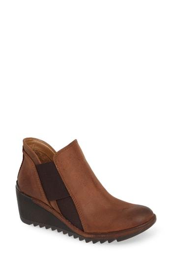 Women's Comfortiva Altair Wedge Bootie M - Brown