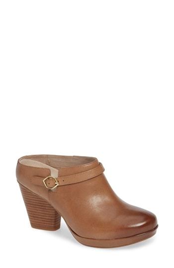 Women's Dansko Malissa Mule .5-6us / 36eu M - Beige