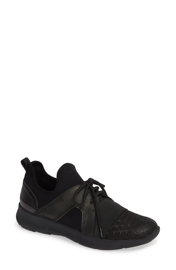 Women's Otbt Transfer Sneaker .5 M - Black